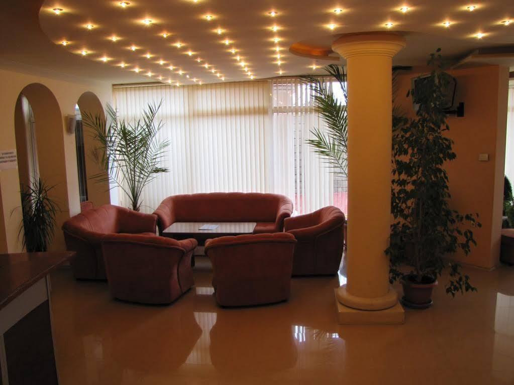 Paris Hotel Balchik Exterior photo
